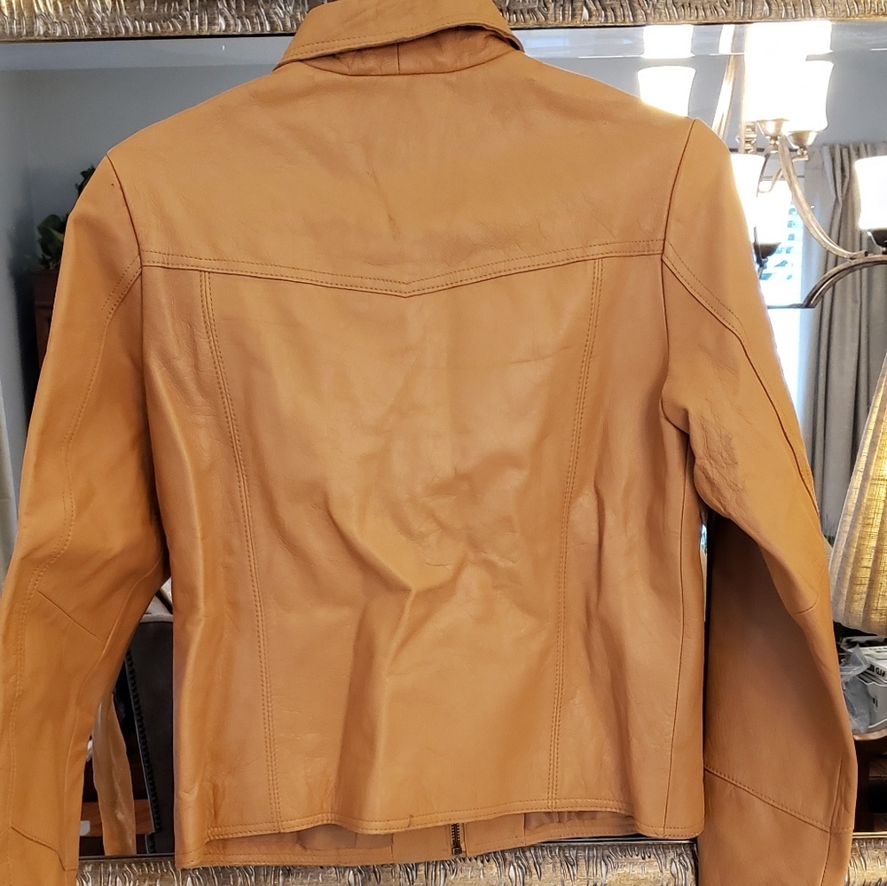 Leather jacket - Picture 3 of 3